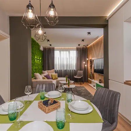 Apartment Luxe Dream Apt, 2-bdr, 2-bthr *