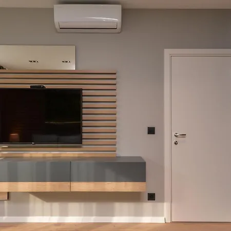 Apartment Luxe Dream Apt, 2-bdr, 2-bthr